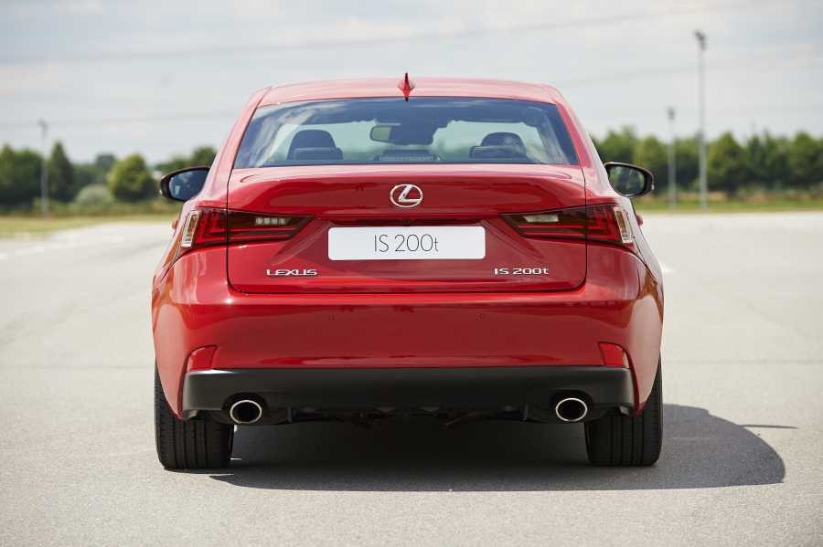 Lexus IS 200t rear