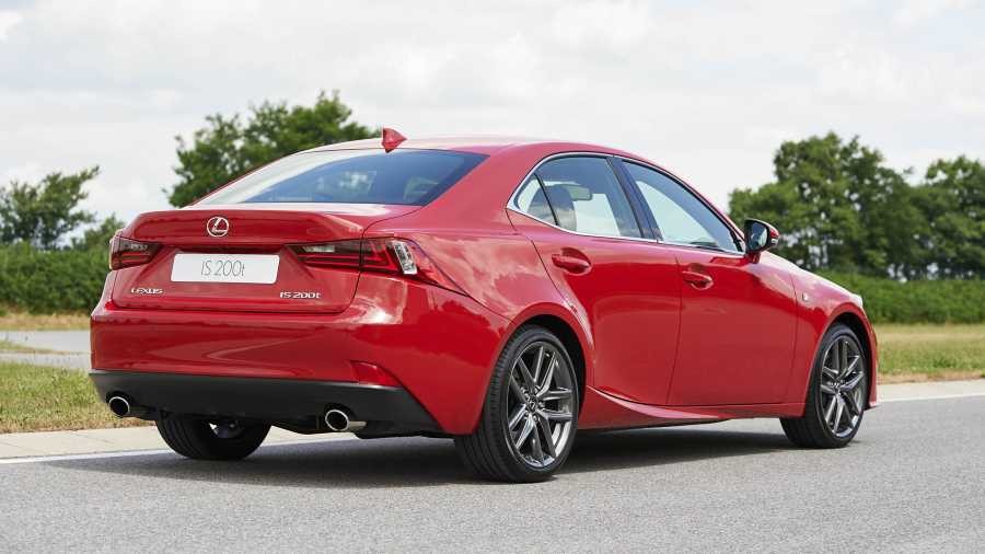 Lexus IS 200t rear